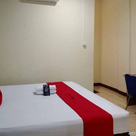 Reddoorz At Jalan Japaris Medan Hotel Ngoại thất bức ảnh