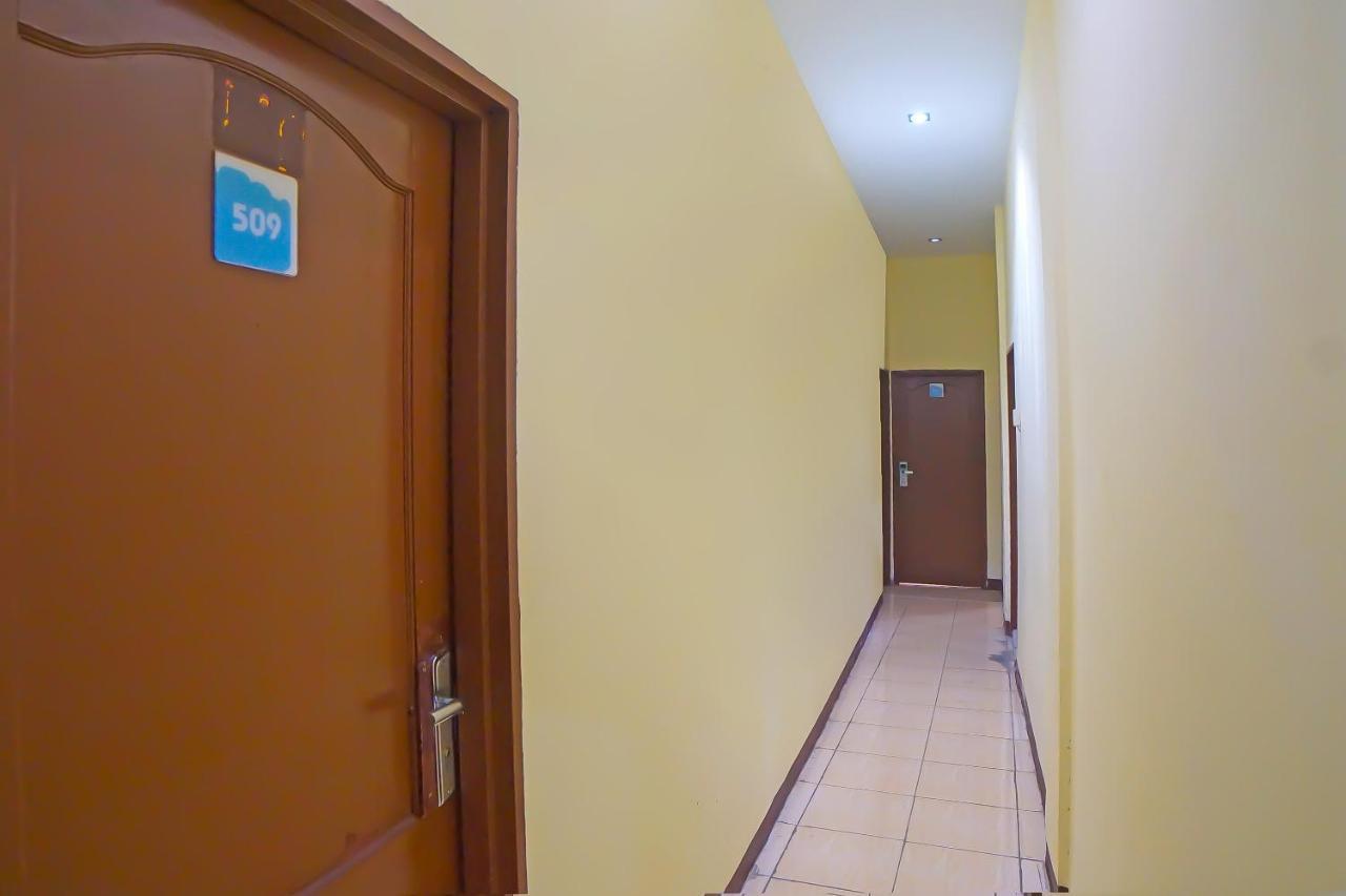 Reddoorz At Jalan Japaris Medan Hotel Ngoại thất bức ảnh