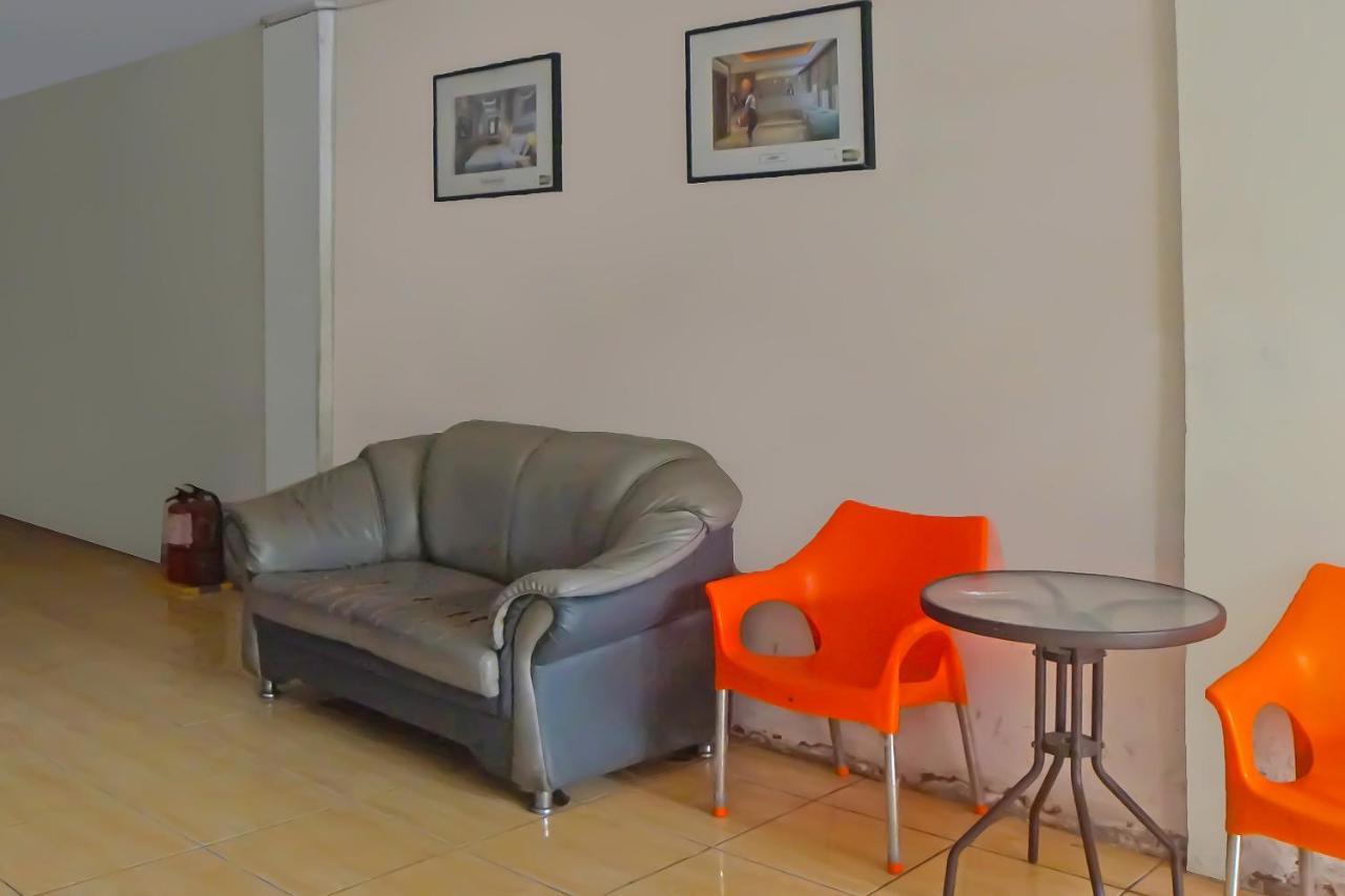 Reddoorz At Jalan Japaris Medan Hotel Ngoại thất bức ảnh