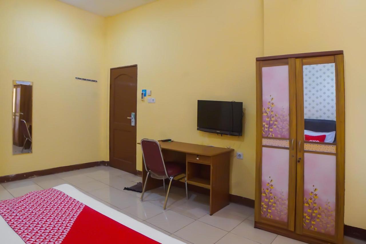 Reddoorz At Jalan Japaris Medan Hotel Ngoại thất bức ảnh