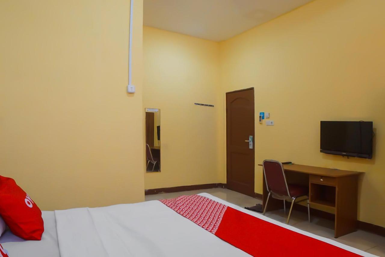 Reddoorz At Jalan Japaris Medan Hotel Ngoại thất bức ảnh