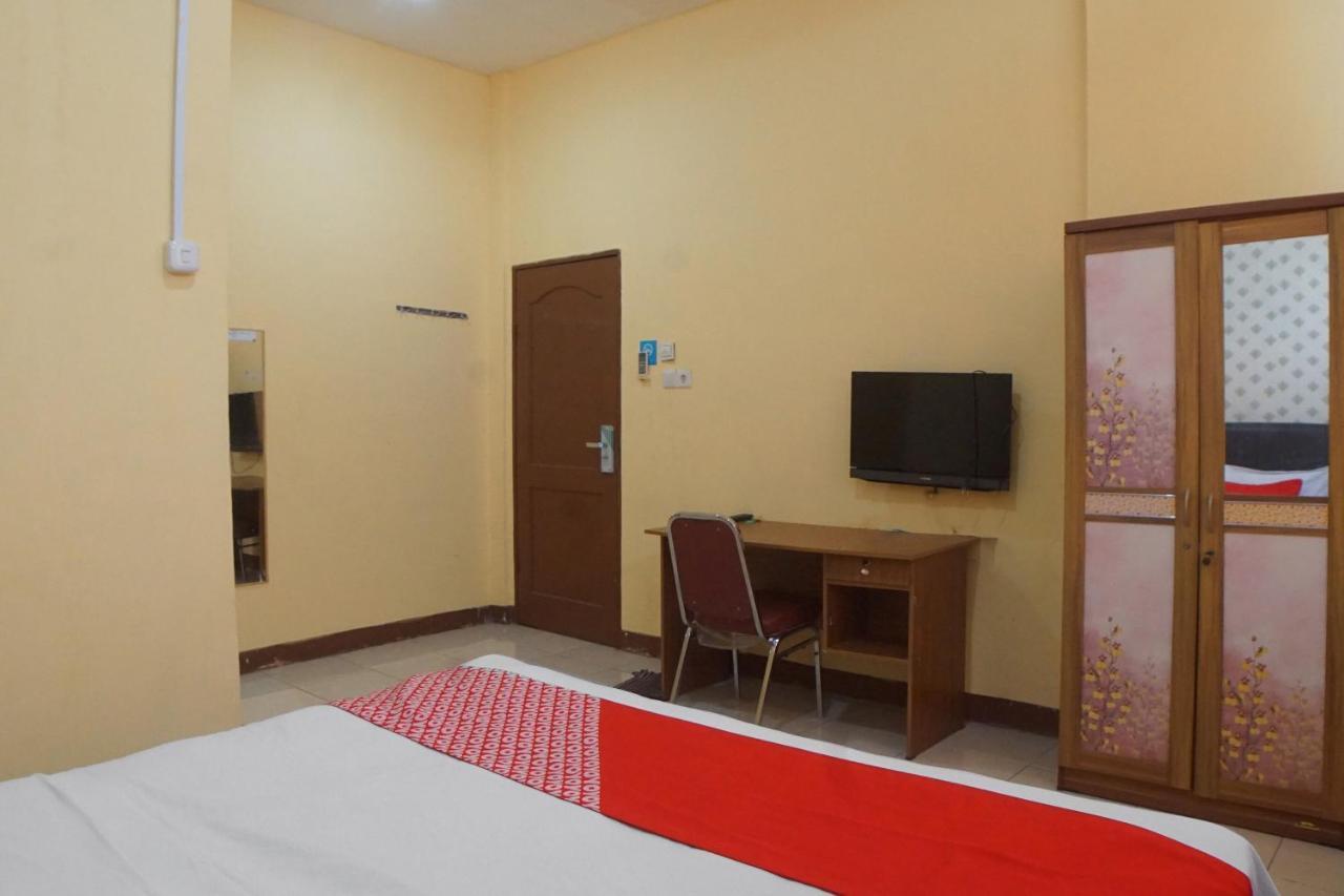 Reddoorz At Jalan Japaris Medan Hotel Ngoại thất bức ảnh